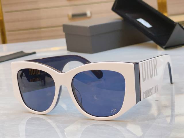 Dior New Sunglasses, Model: Diormuits1L, Size: 56Mm 18-145