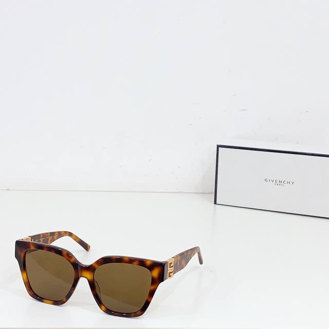 Givenchy* Model: Gv40037F Size: 56Mm X 17Mm X 135Mm