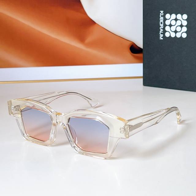 Kub Raum* Model: Maske K36 Size: 50 18-145