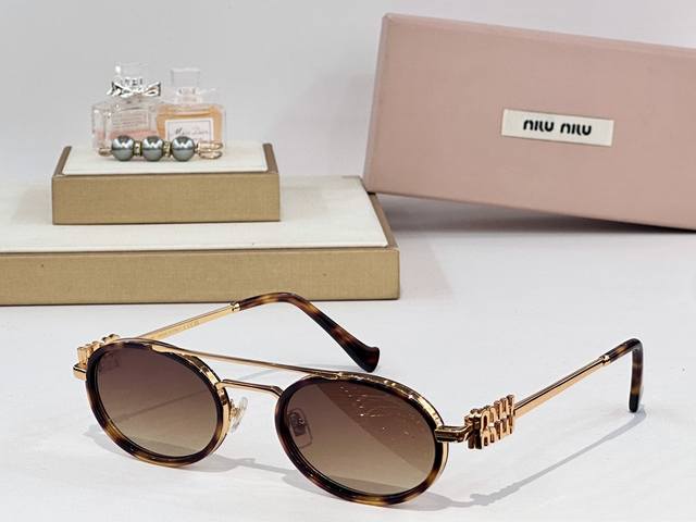 Miu M* Model: Smu 54Zs Size: 53 X 19-140