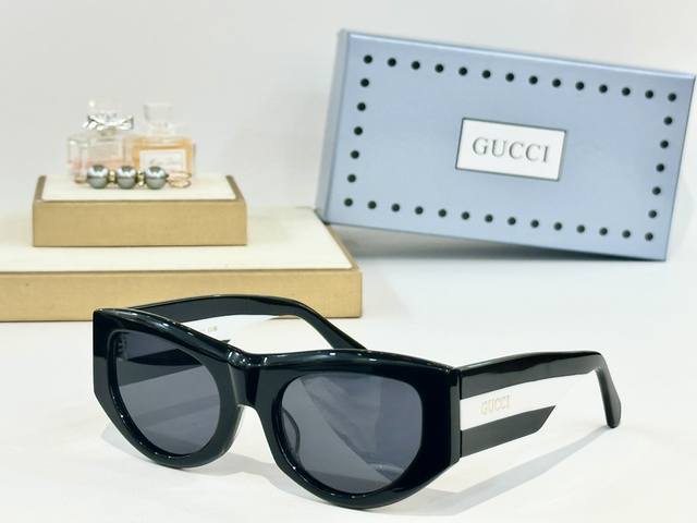 Gucci Model: Gg1651 Size: 53-21 134