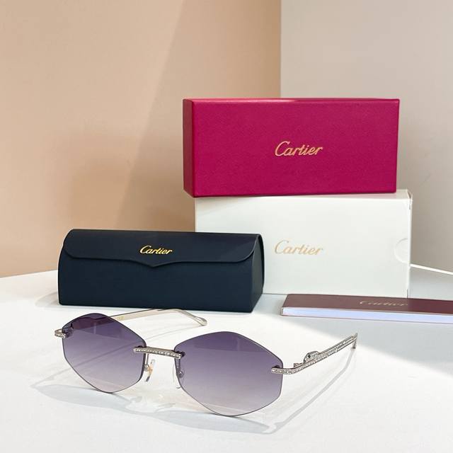 Cartie*Model: Ct0487S Size: 61 Mouth 18-140