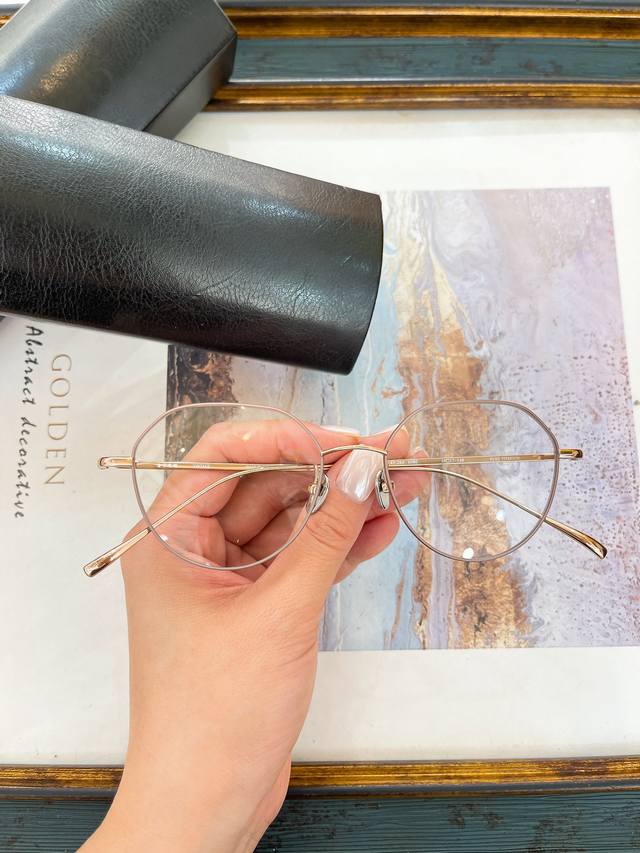 Vintage Gold-Plated Glasses Model: Kv-265 Size: 50Mm 17-148 Titanium~~High Quali