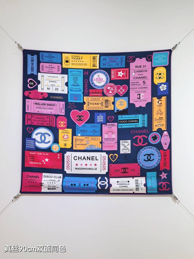 Scc2530 18-Meter Double-Sided 90X90Cm Twill Silk Chanel