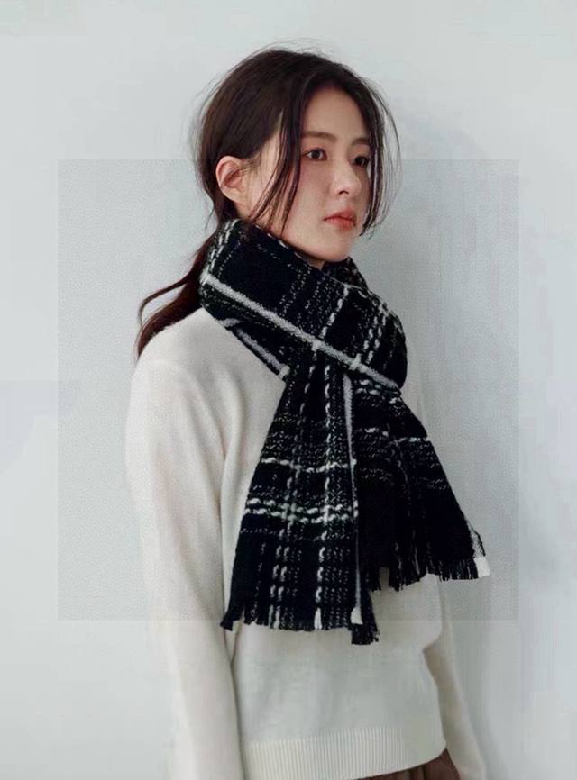 New Chanel Chanel's Most Beautiful Of The Year Double C-Weave Checkered Shawl Ex