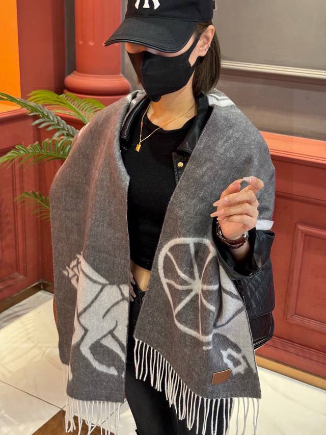 Herm S Paris Fashion Show Business Men's And Women's Cashmere Scarf Manufacturer