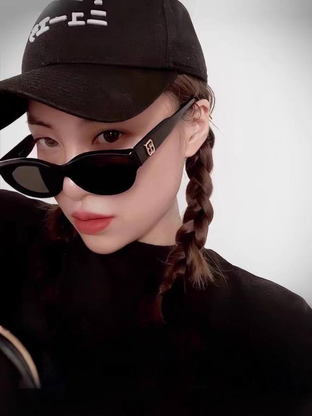 Gentle Monster Gm Gm Sunglasses For Men And Women, Celebrity-Inspired Cat-Eye De