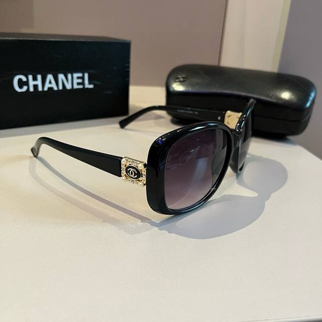 Chanel New Sunglasses, Cool And Edgy, Perfect For No-Makeup Looks, Two Versatile