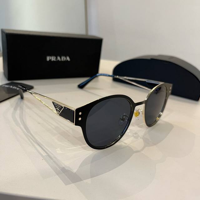 Prada Sunglasses Crafted By Master Artisans. High-End, Trendy, And Versatile Sun