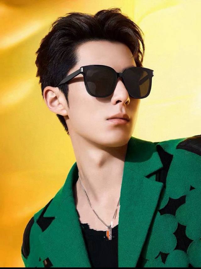 Gucci New Arrival One-Piece Driving Sunglasses, A Must-Have For Travel, Same Sty