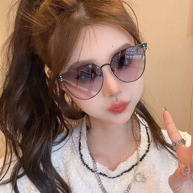 Gucci Spring 2025 New Arrival, Trendy Bestseller, Fashionable Sunglasses, High-Q