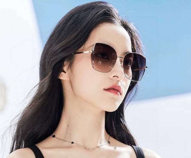 Nylon Polarized Series Gucci Frameless Sunglasses In A Dark Polygonal Design, Fl