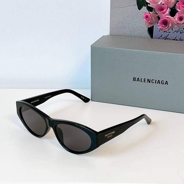 Color-Matched First Batch High Version Balenciaga Model: Bb0367 Size: 60Mm 17-14