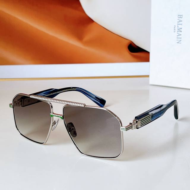Balmain Model: Soldier C-159A Size: 59Mm 21-140