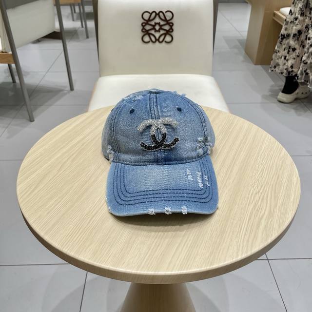 Chanel New Minimalist Logo Baseball Cap, New Arrival, High-End Design, Perfect F