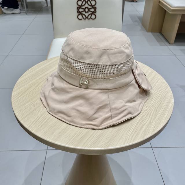 Herm S Net-Mesh Sun-Protective Fisherman's Hat, Face-Slimming Design, 2025 Summe