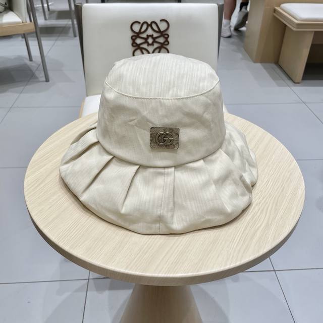 Gucci 2025 New Fisherman's Hat, New Arrival, High-End Design, Perfect For Pairin