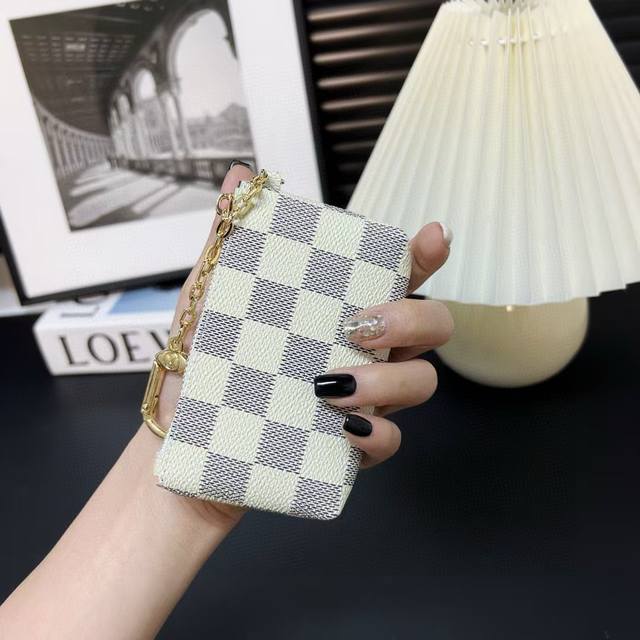Lv Wallet Card Holder With Louis Vuitton Keychain, Genuine Pu Material, Original