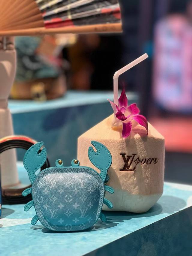 Official New Arrival Hot-Selling Louis Vuitton Lv Small Crab Earphone Case Keyri