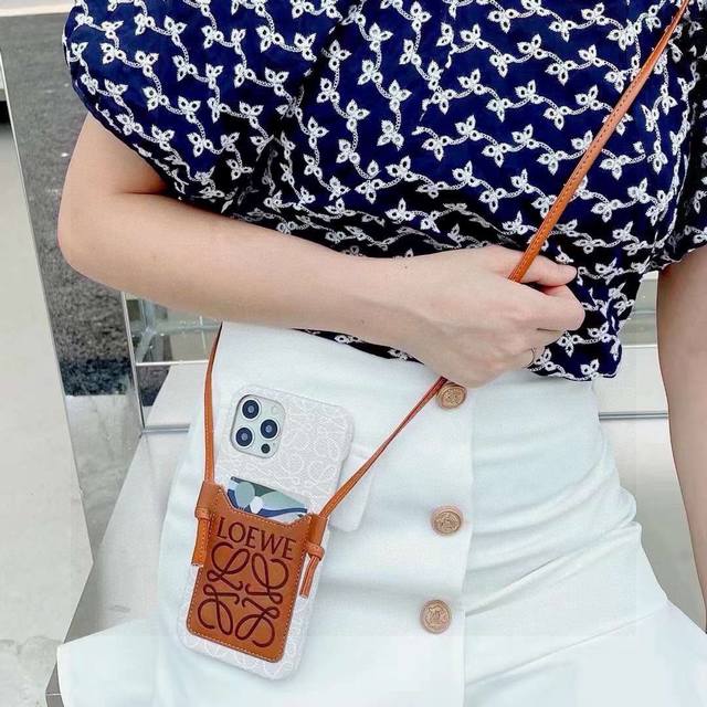 New Arrival Loewe Crossbody Card Holder Phone Case For Iphone 16 Model Now Avail