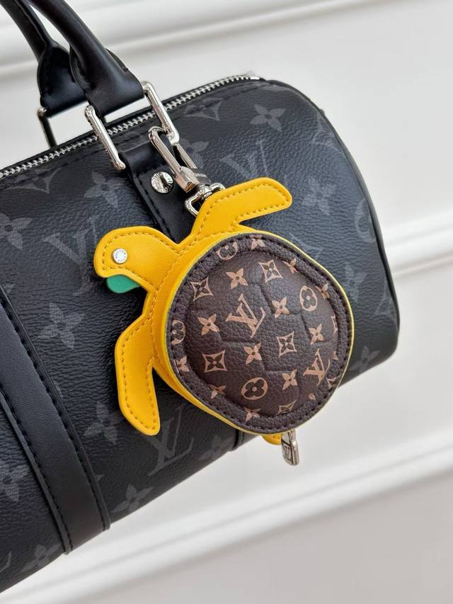 Official New Arrival M01471 Louis Vuitton Turtle Keychain Accessory, Lv Bluetoot