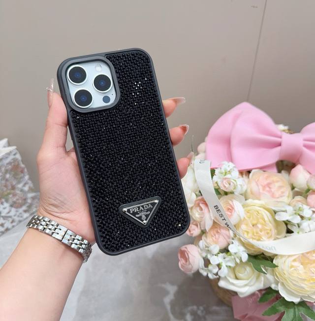Prada Official Website Matching Phone Case Full-Cover Case Prada Phone Case Hand