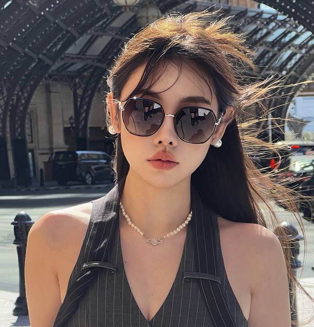 Fendi 2025 Spring New Arrival Trendy Bestseller Fashionable Square Frame Polariz