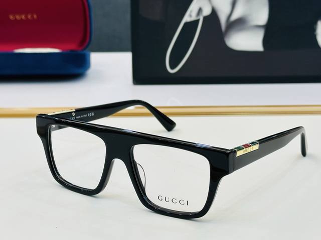 Gucci Gg1889O Size: 53Mm X 20-145Mm Frame With Z-Shaped Light-Reflecting Frame