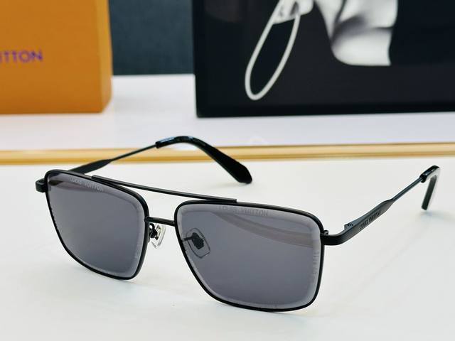 Louis Vuitton Z2627U Size: 58Mm 16-145 Vibrant, Showcasing Unique Personality An