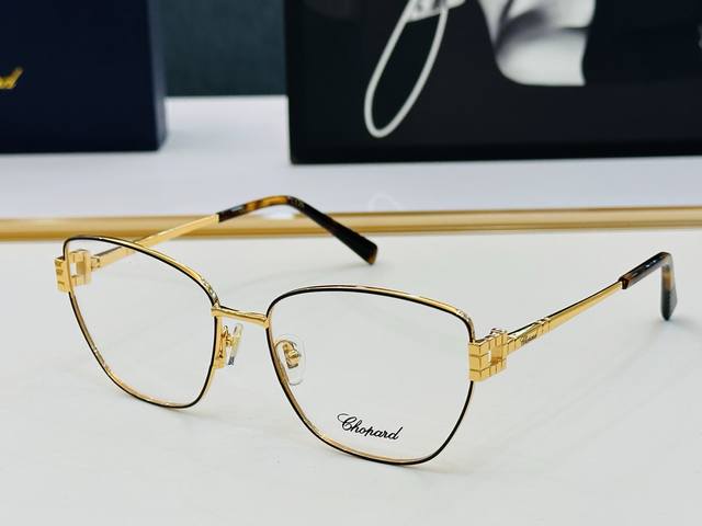 Original Chopard Model: Vchl445Lm Size: 59Mm 17-142 With A Modern And Fashionabl