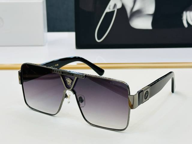 Versace Versacemodel: Ve6739 Size: 138Mm 0-145 K Stylish