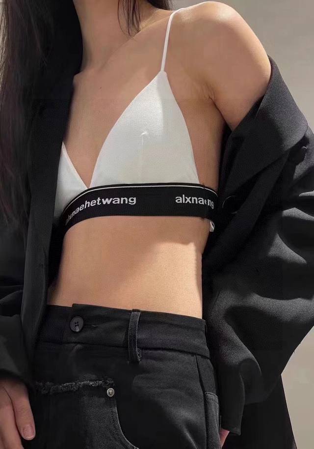 Pressure-Relieving Small Tank Top, Perfect For Layering Under A Jacket Or Wearin