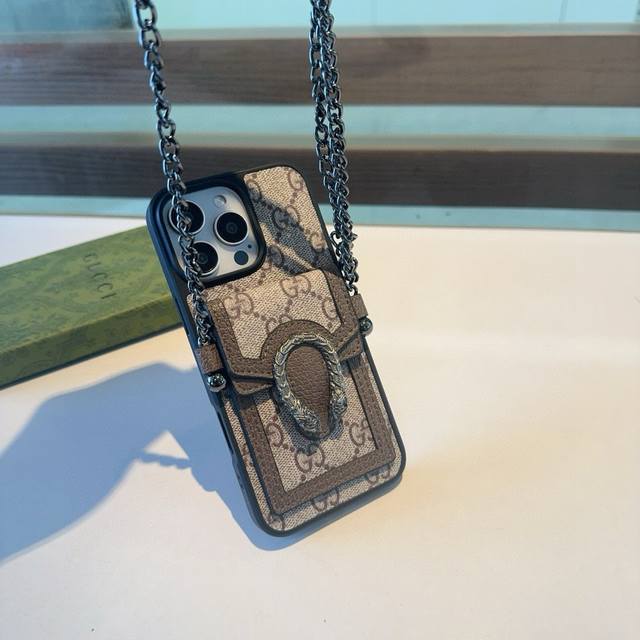 Snake Year Bestseller Gucci Snake Head Card Holder Phone Case, Crossbody Phone C