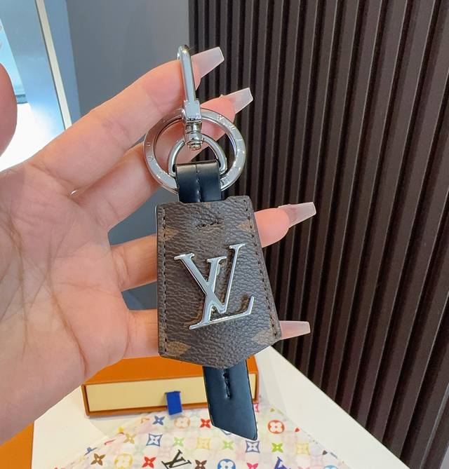 Louis Vuitton Official Website M63620 Lv Cloches-Cles Bag Accessory And Keyring.
