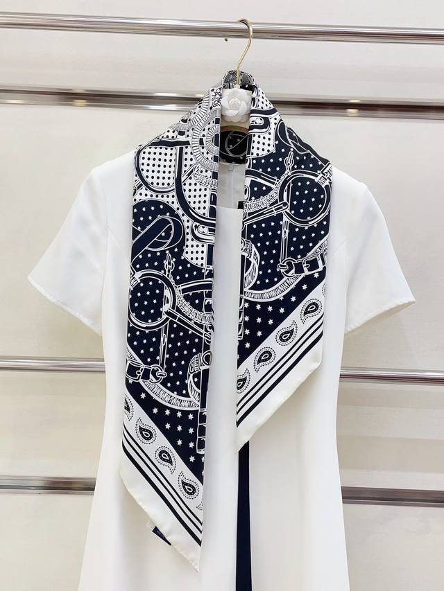 18 Moomin Double-Sided Same Color H**S Silk New Arrival, Highly Recommended By C