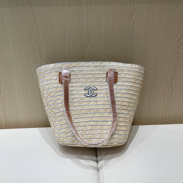 Chanel Large Capacity Shoulder Bag Beach Vacation Beach Bag Straw Woven Bag Summ