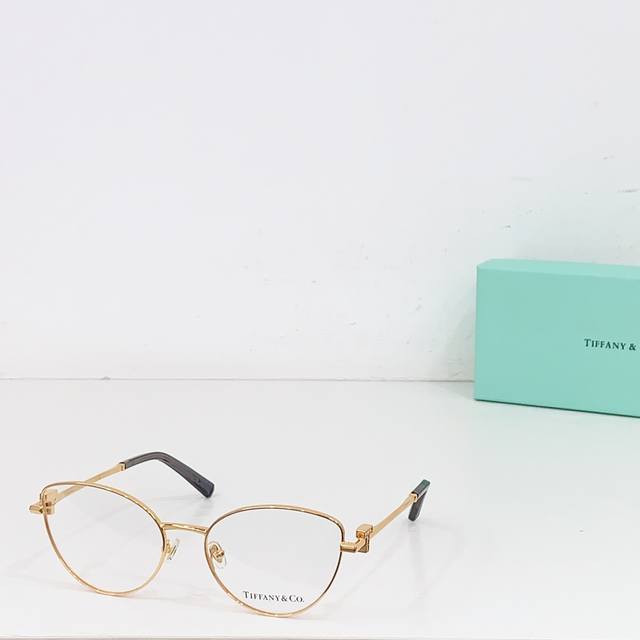 Tiffany & Co. Model: Tf1159B Size: 60 Pieces 17-140