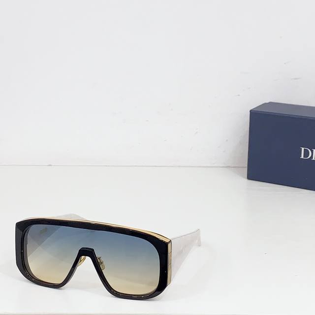 Diormodel: Diorgraphique M2U Size: 53Mm 21-145