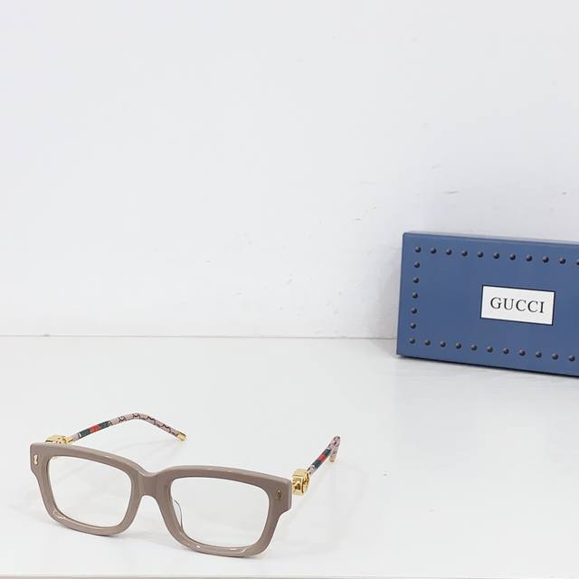Gucc* Model: Gg2001Sk Size: 53 Mouths 20-145