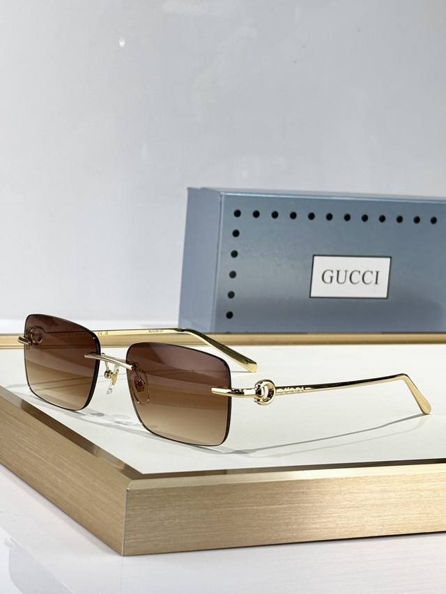 Gucci Mod: Gg1703S Size: 55 X 17-140