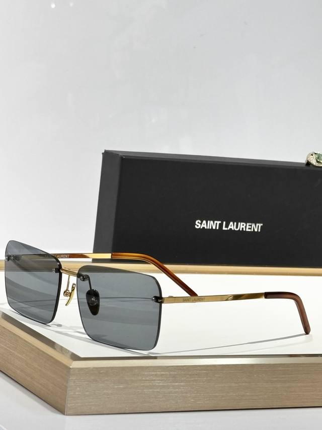 Saint Laurent Model: Sl309 Size: 60Mm 15-140
