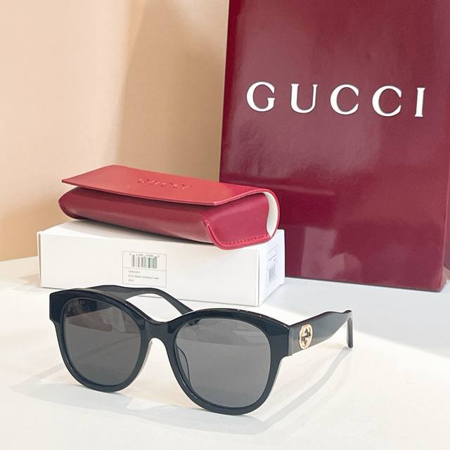 Gucci*Model: Gg1866S Size: 55 19-145