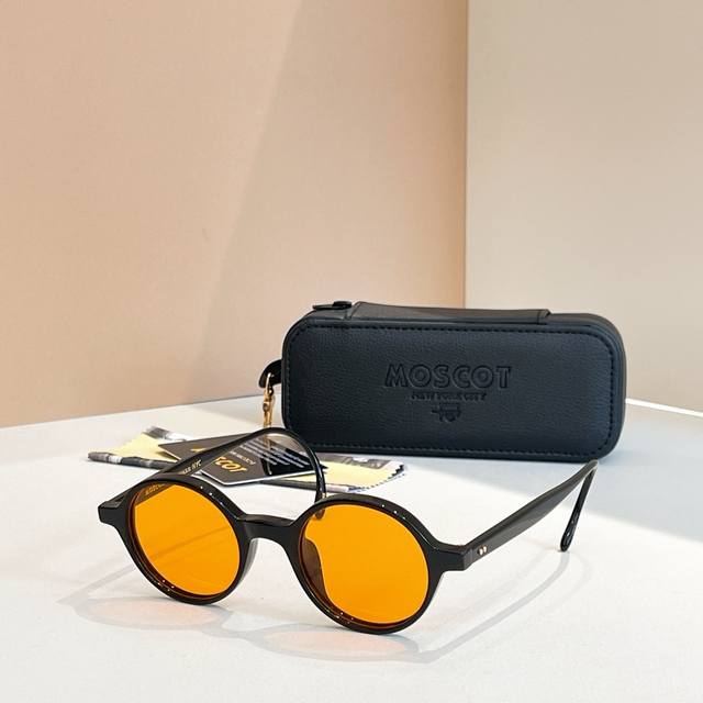 Optical Glasses Sunglasses Moscot Model: Scooch Size: 46Mm 21-148