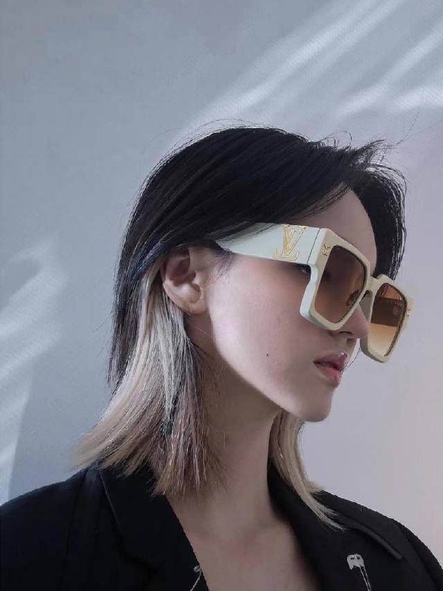 Louis Vuitton 2025 New Arrival Instagram-Style Influencer Square Frame Sunglasse