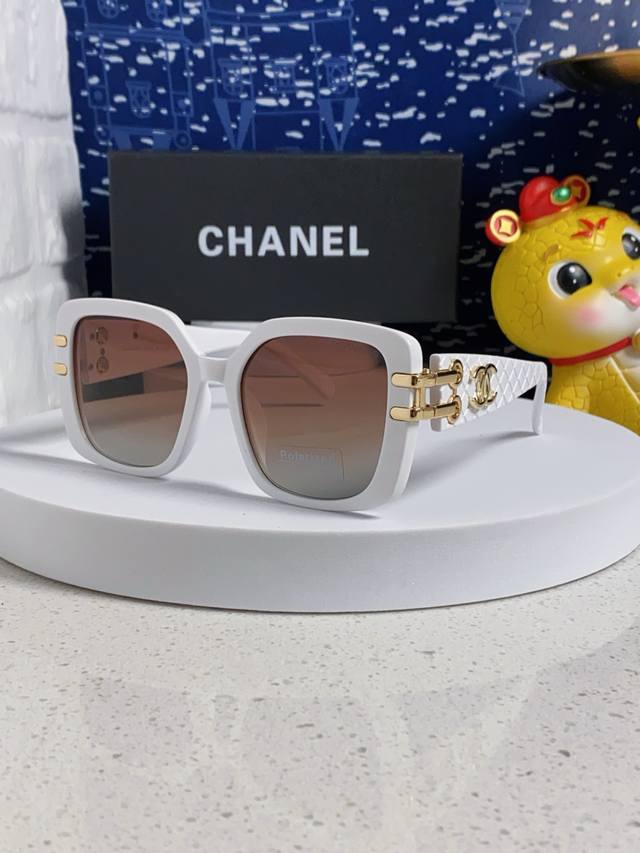 Chanel 2025 New Arrival Influencer-Style Sunglasses With Small Chanel Logo And L