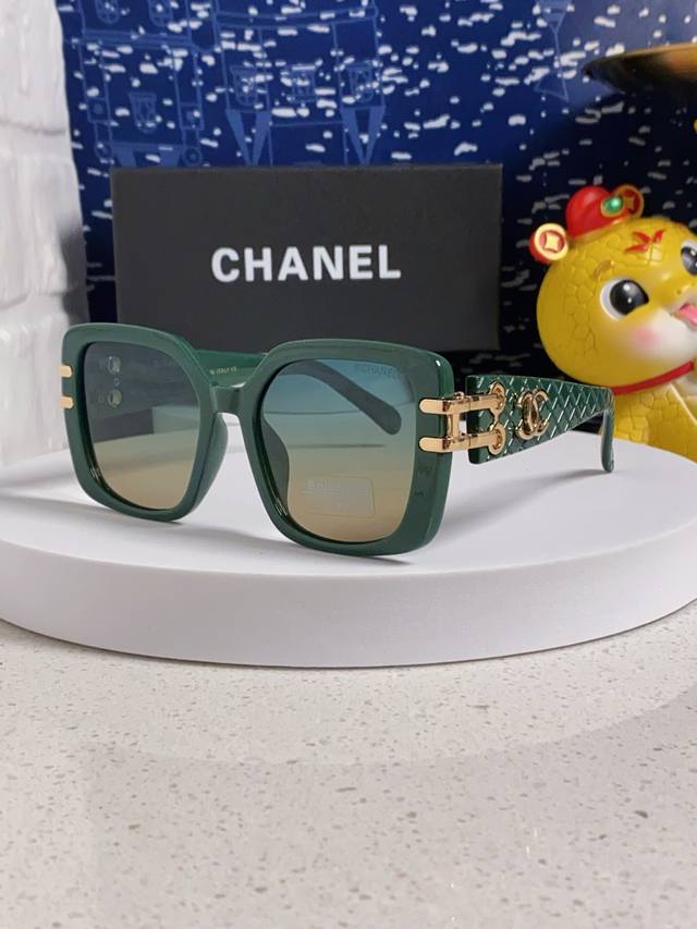 Chanel 2025 New Arrival Influencer-Style Sunglasses With Chanel Logo And Large F