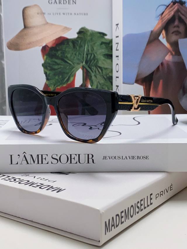 Flv Louis Vuitton Thick-Frame Polygonal Acetate Sunglasses For Women, European A