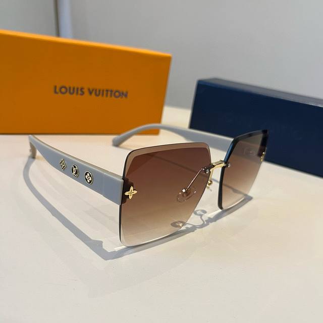 Lv Louis Vuitton Sunglasses, Face-Flattering, Sun-Protective, High-End And Light