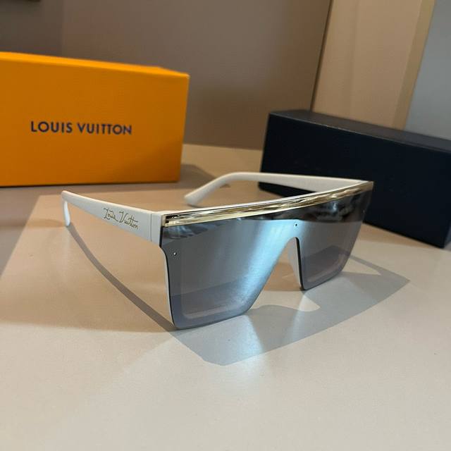 Lv Louis Vuitton New Arrival Sunglasses, Unisex
