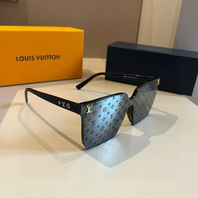 Lv Sunglasses Men's And Women's Sunglasses Look Great On The Face, Ultra-Stylish